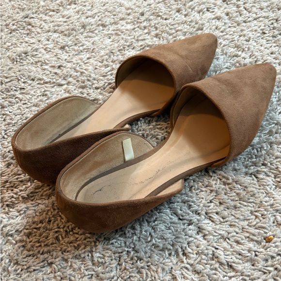 Point Slip-On Sandals - Picture 2 of 4